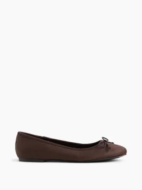 Ballerines en daim vegan