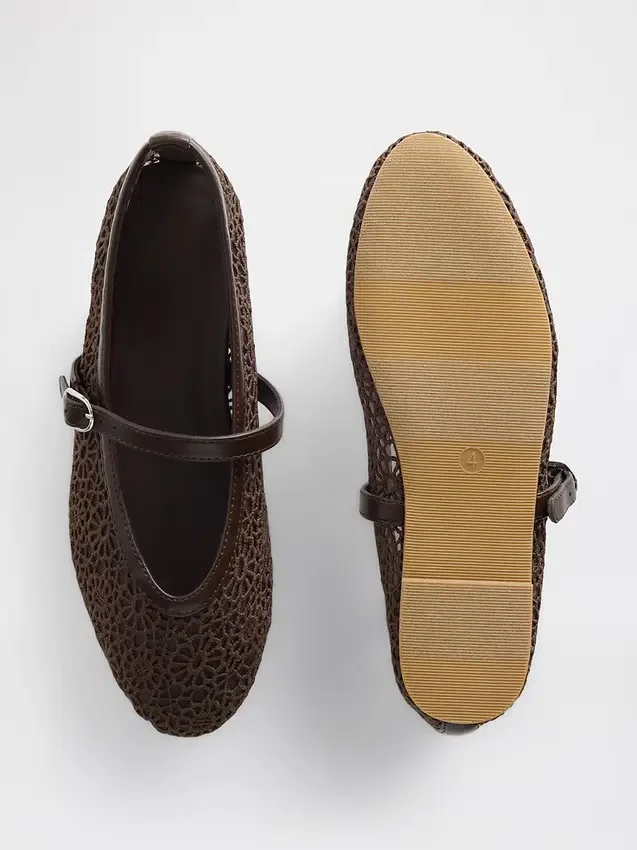 Ballerines Mary Jane en crochet pour enfants