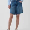 Bermuda en denim ample à taille mi-haute de 8"