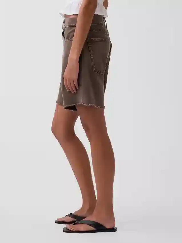 Bermuda en denim ample à taille mi-haute de 8"