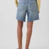 Bermuda en denim ample à taille mi-haute de 8"