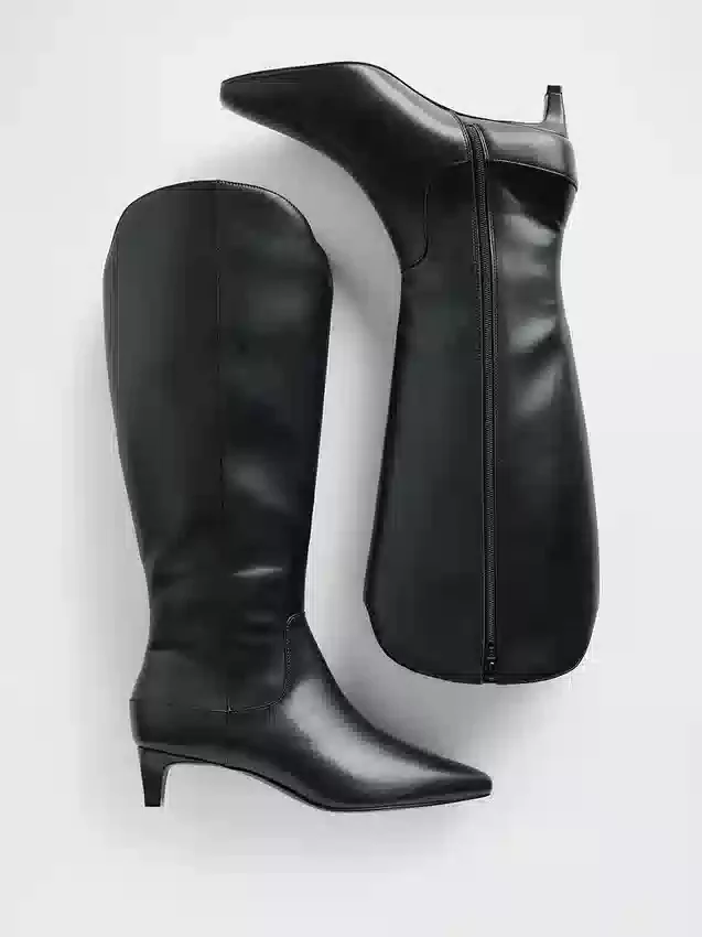 Bottes montant jusqu'aux genoux à talon bas et bout pointu