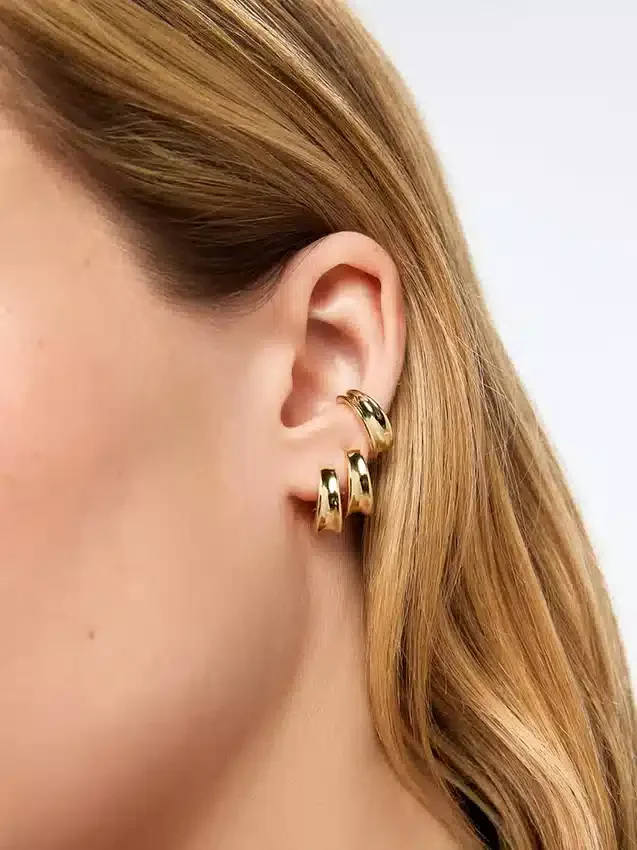 Boucles d’oreilles créoles « Huggie » Mini d’Ana Luisa Wade