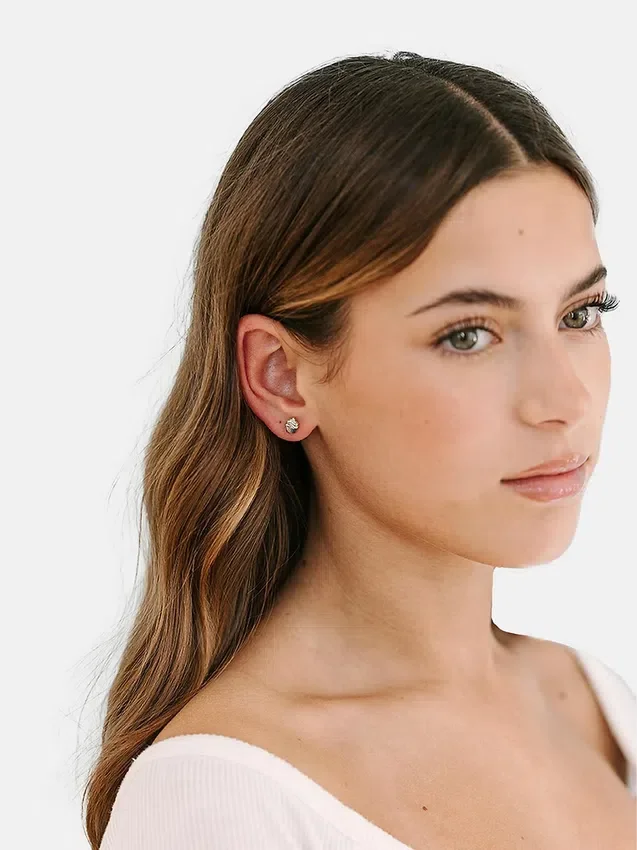 Boucles d’oreilles à vis « Birthday Party » de Pierced Co