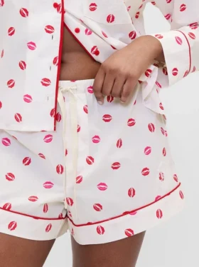 Boxer de pyjama GAP × Summer Fridays en popeline « Kiss »