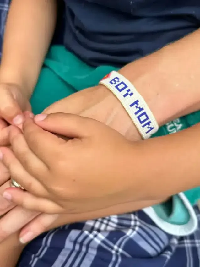 Bracelet à perles « Hart Boy Mom »