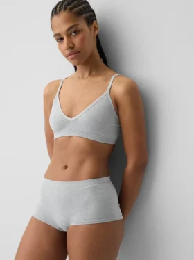 Bralette triangulaire en maille côtelée sans coutures