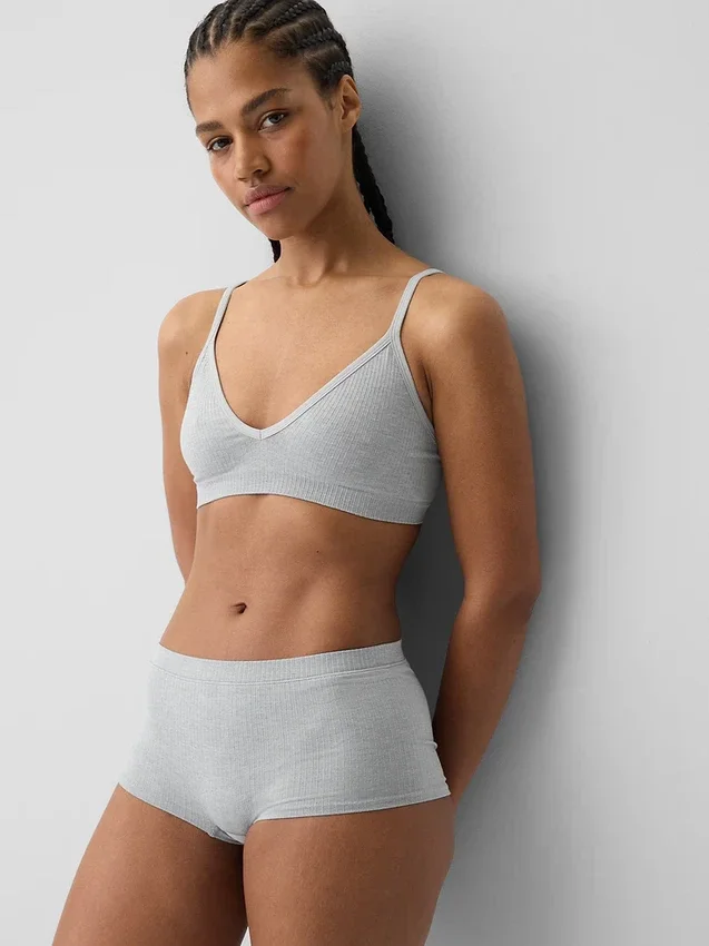 Bralette triangulaire en maille côtelée sans coutures