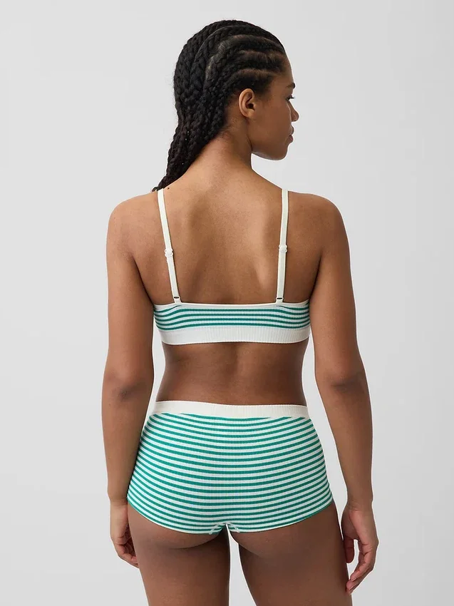 Bralette triangulaire en maille côtelée sans coutures