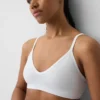 Bralette triangulaire en maille côtelée sans coutures