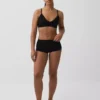 Bralette triangulaire en maille côtelée sans coutures