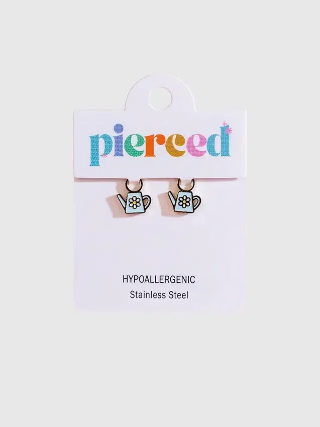 Breloques « arrosoir » de Pierced Co pour boucles d’oreilles Huggie