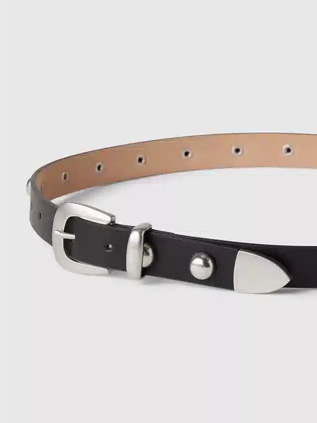 Ceinture en cuir vegan cloutée