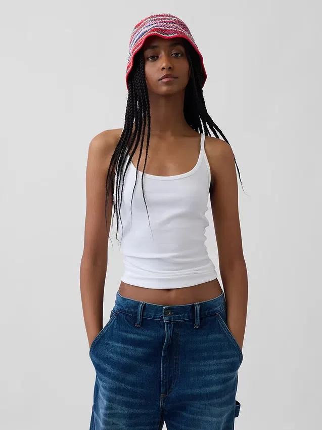 Chapeau bob en tricot rayé