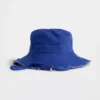Chapeau de pêche effiloché