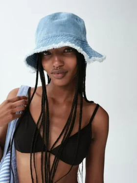 Chapeau de pêche effiloché