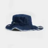Chapeau de pêche effiloché
