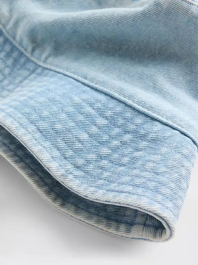 Chapeau de pêche en denim