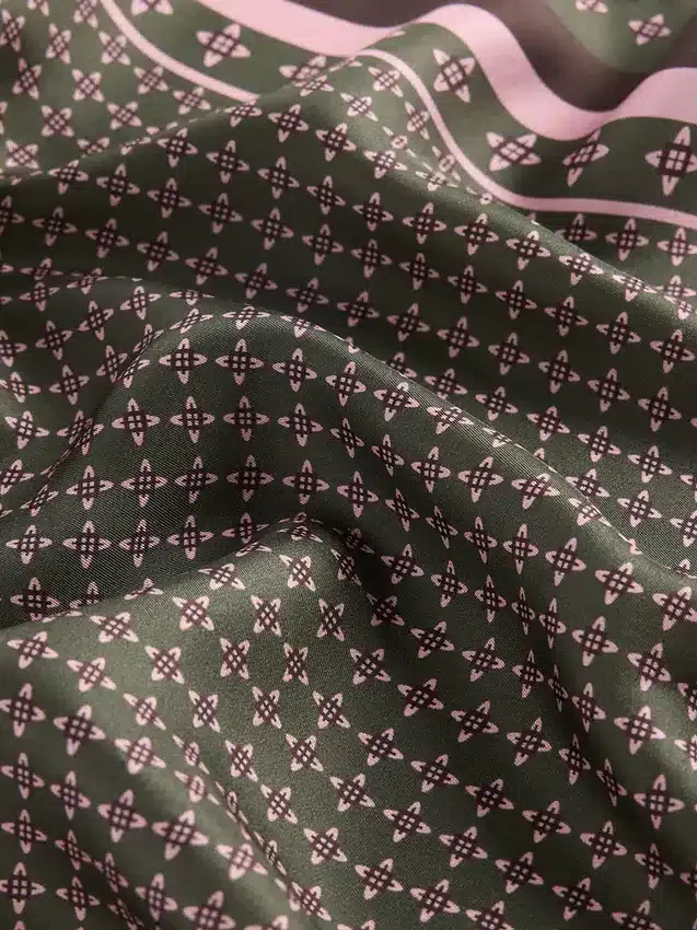 Écharpe bandana triangulaire oversize 100 % soie