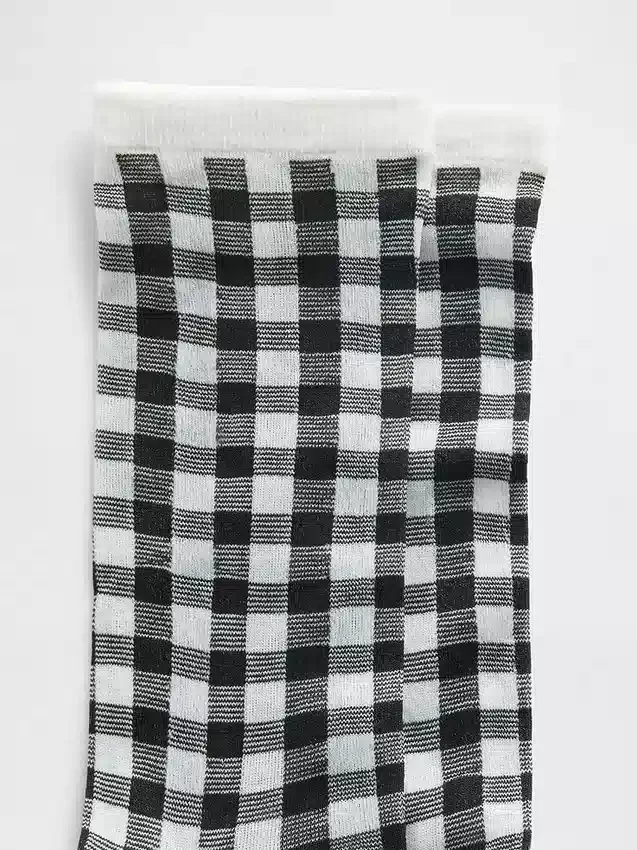 Chaussettes mi-longues transparentes
