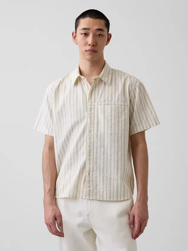 Chemise ample à ourlet arrondi en seersucker rayé