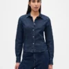 Chemise courte ajustée en denim