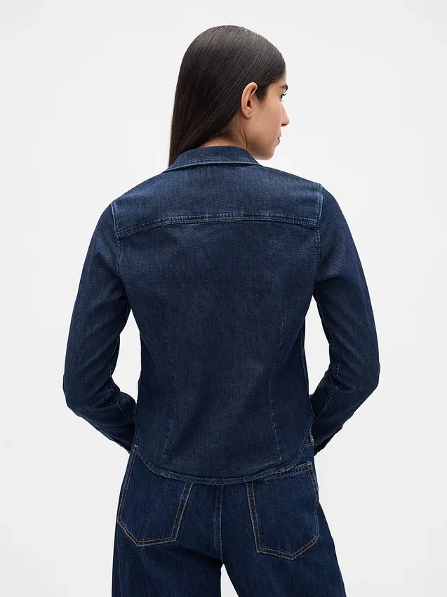 Chemise courte ajustée en denim
