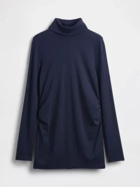Chemise de maternité moderne à col roulé