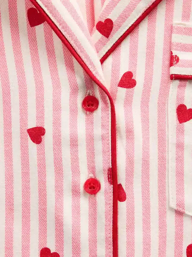 Chemise de pyjama ample en flanelle à motifs de cœurs GAP × Summer Fridays