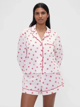 Chemise de pyjama ample en popeline « Kiss » GAP × Summer Fridays