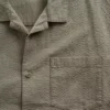 Chemise de vacances texturée à la coupe décontractée pour enfants