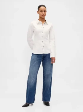 Chemise en denim cintrée