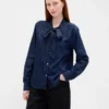 Chemise en denim à col noué