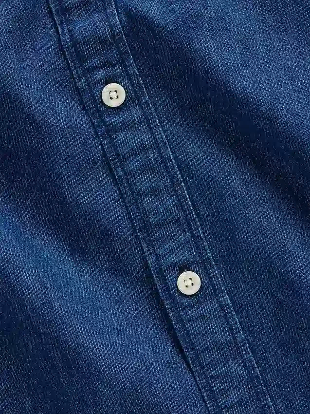 Chemise en denim à coupe décontractée et ourlet droit
