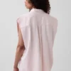 Chemise en denim ultra-doux GAP × Hfr à épaules larges, par Nicole Benefield Portfolio