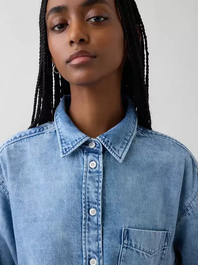 Chemise oversize en denim ultra-doux à manches froncées
