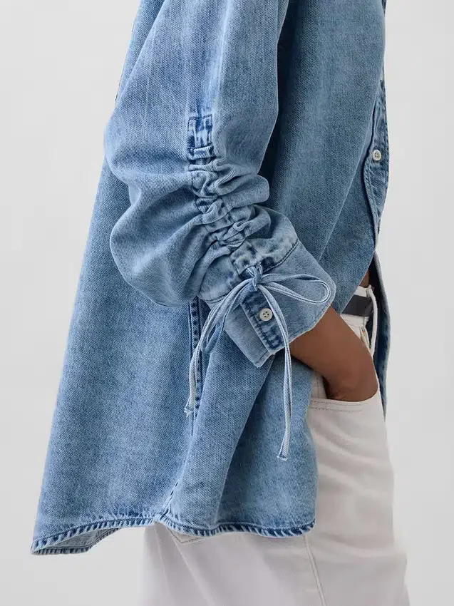 Chemise oversize en denim ultra-doux à manches froncées
