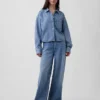 Chemise oversize en denim ultra-doux à ourlet droit et coupe courte