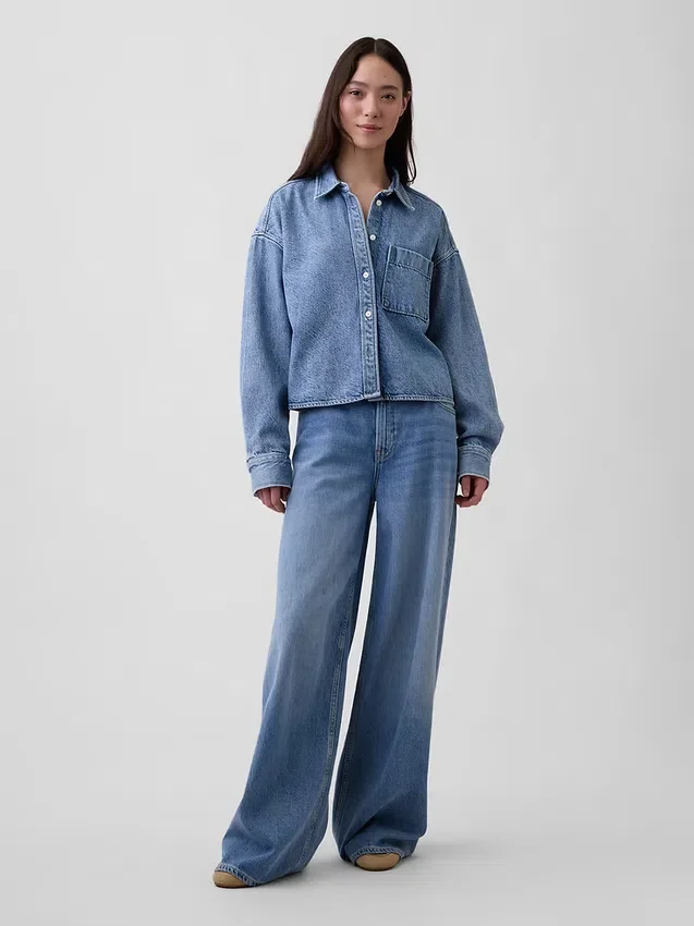 Chemise oversize en denim ultra-doux à ourlet droit et coupe courte