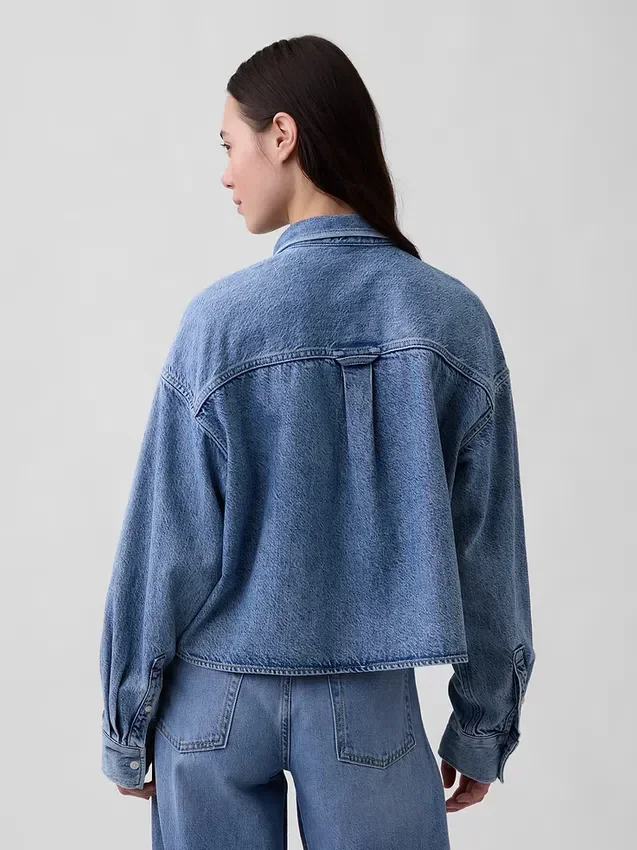 Chemise oversize en denim ultra-doux à ourlet droit et coupe courte