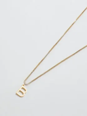 Collier Admiral Row avec initiale délicate en or