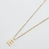 Collier Admiral Row avec initiale délicate en or