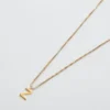 Collier Admiral Row avec initiale délicate en or