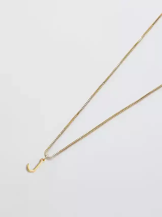 Collier Admiral Row avec initiale délicate en or