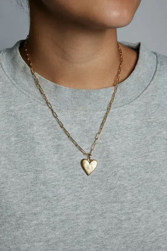 Collier Hart « Petit cœur en or nervuré »