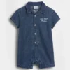 Combinaison courte en denim pour bébé avec Gap Logo