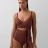 Combinaison de bain croisée à découpes