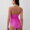 Combinaison de bain croisée à découpes