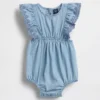 Combinaison en denim à œillets pour bébé