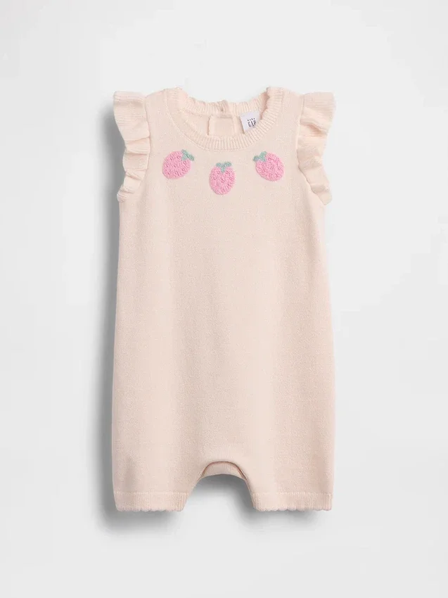 Combinaison-shorty pour bébé « Strawberry Sweater »